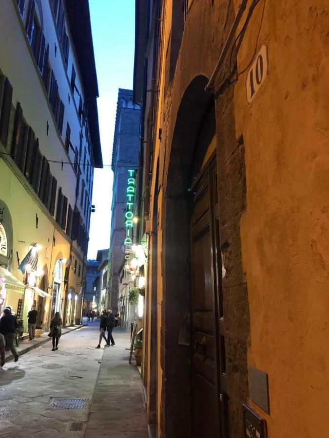 Leonardo'S Signoria Flat By Florencehospitality Exterior photo